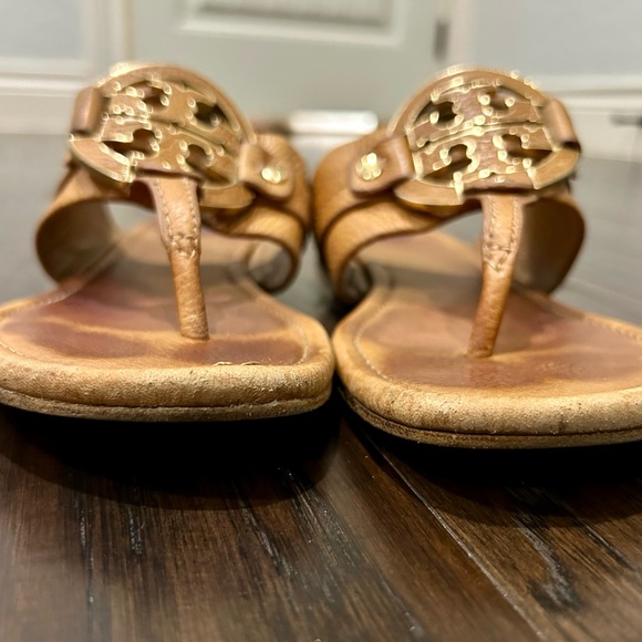 Tory Burch Amanda Sandals - Picture 5 of 10